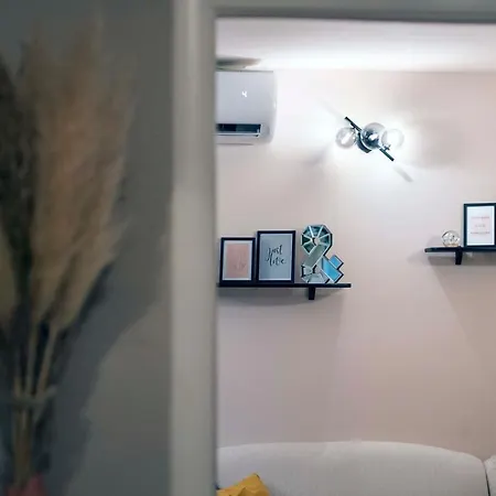 New Neda Apartamento