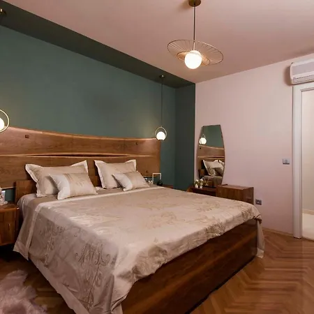 Apartment New Neda Omis